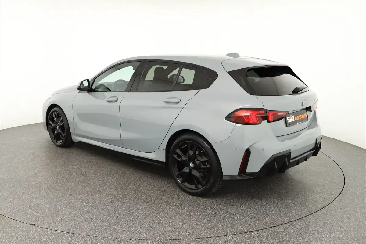 Gebraucht BMW 120 M Sport 125 PS (91 kW) 2025 Grau Kleinwagen