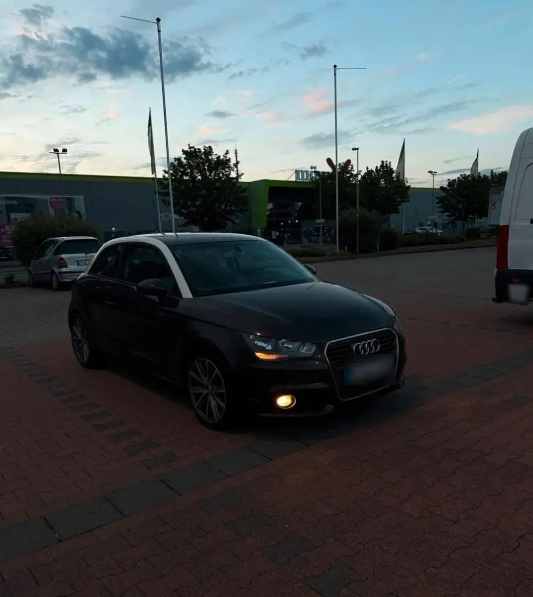 Gebraucht Audi A1 122 PS (89 kW) 2011 Braun Kleinwagen