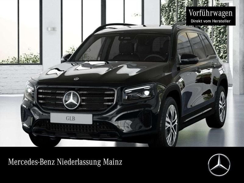 Kosmosschwarz Gebraucht 2024 Mercedes GLB200 Progressive SUV | 42.990 € (Fairer Preis) - Bild 1/4