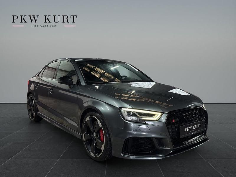 Grau Gebraucht 2018 Audi RS3 Sport Limousine | 42.990 € (Etwas zu teuer) - Bild 1/4
