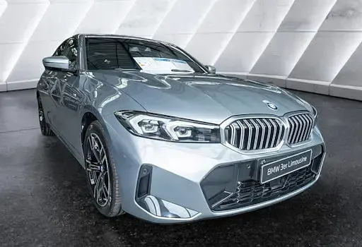 Neu BMW 330e M Sport 292 PS (214 kW) 2026 Grau Limousine