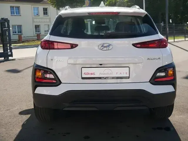 Gebraucht Hyundai Kona Trend 120 PS (88 kW) 2020 Weiß SUV
