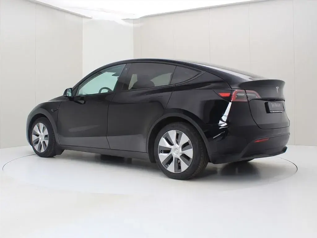 Gebraucht Tesla Model Y Standard Range 253 kW (345 PS) 2023 Schwarz SUV
