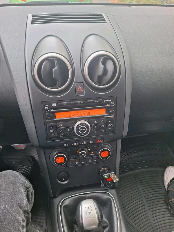 Schwarz Gebraucht 2009 Nissan Qashqai +2 SUV | 7.000 € - Bild 1/4