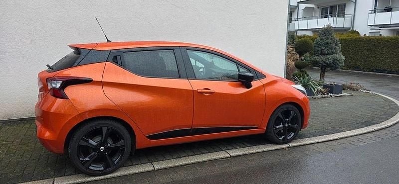 Gebraucht Nissan Micra Tekna 90 PS (66 kW) 2017 Orange Kleinwagen