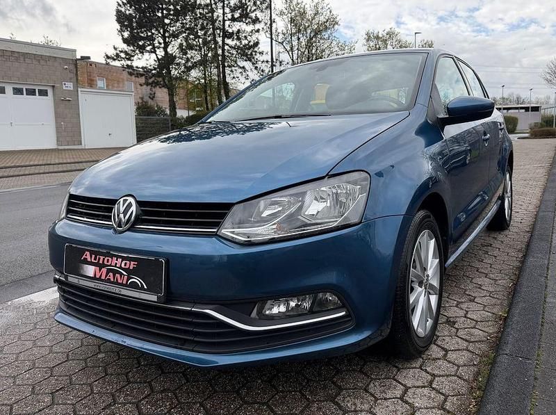 Gebraucht VW Polo LOUNGE 90 PS (66 kW) 2015 Blau Limousine