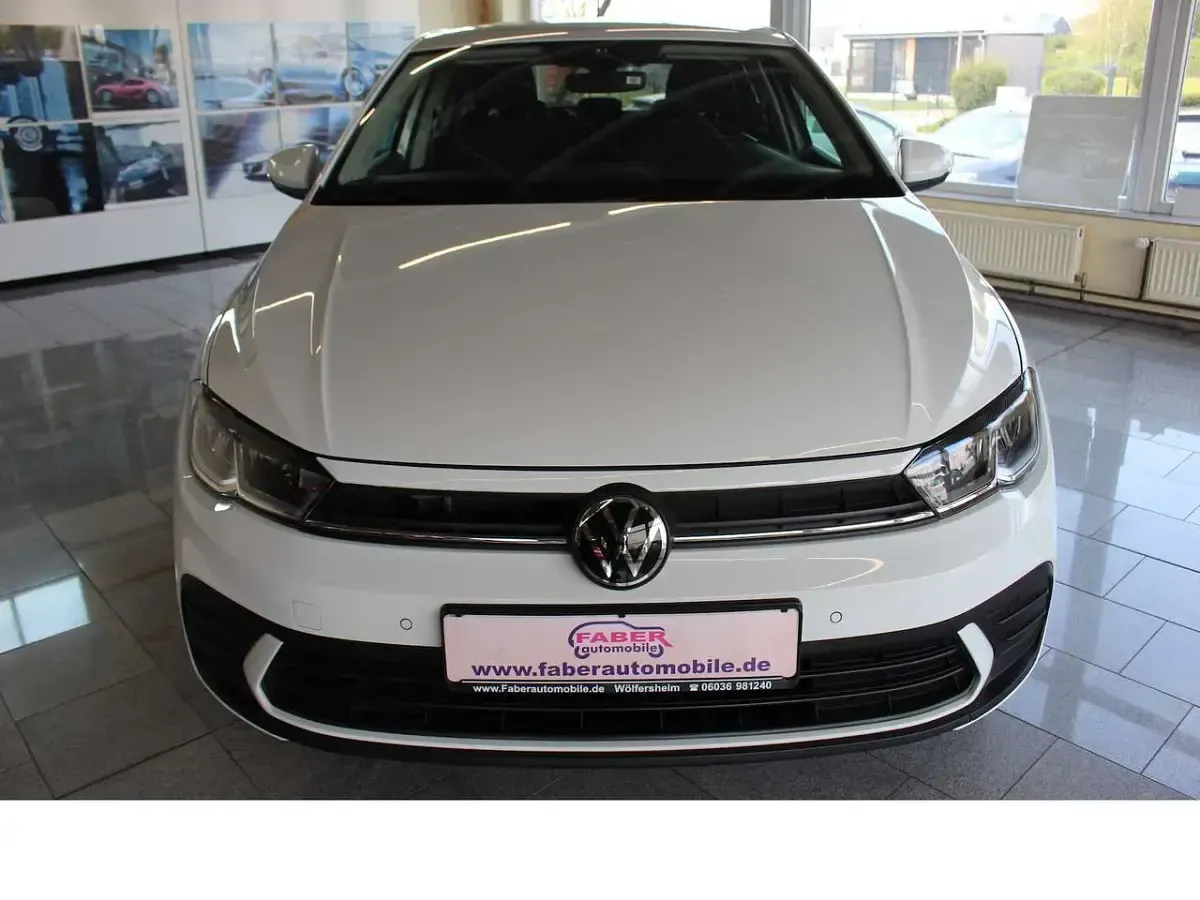 Gebraucht VW Polo Life 95 PS (69 kW) 2024 Weiß Kleinwagen