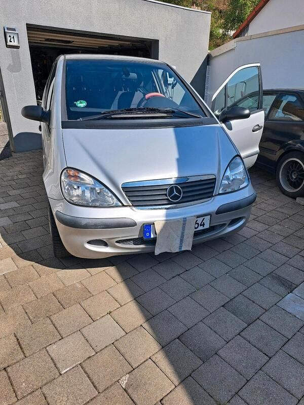 Silber Gebraucht 2001 Mercedes A170 Kleinwagen | 500 € (Superpreis) - Bild 1/4