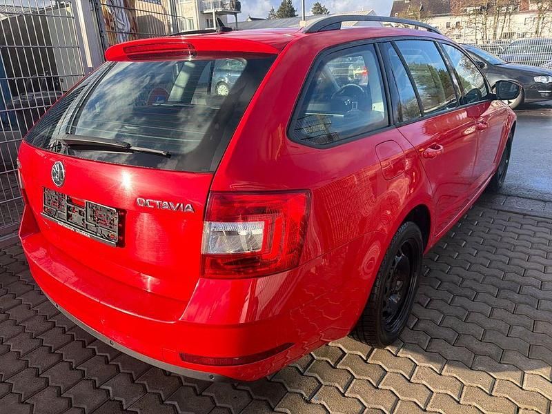 Gebraucht Skoda Octavia Ambition 116 PS (85 kW) 2017 Rot Kombi