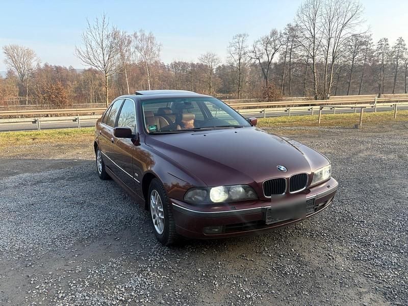 Rot Gebraucht 1999 BMW 528 Limousine | 3.999 € (Fairer Preis) - Bild 1/4