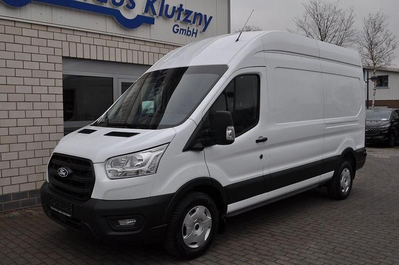 Gebraucht Ford Transit Trend 131 PS (96 kW) 2024 Weiß Limousine