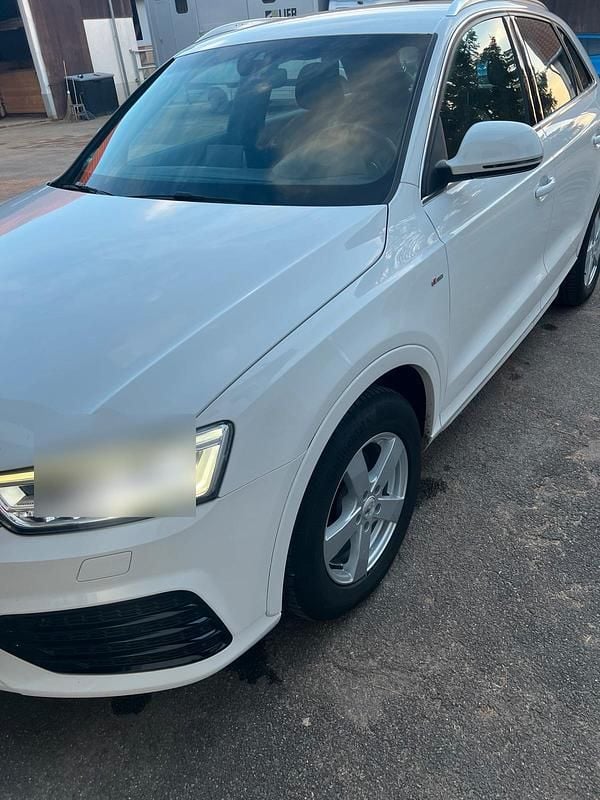Weiß Gebraucht 2016 Audi Q3 S-Line SUV | 15.999 € (Guter Preis) - Bild 1/4