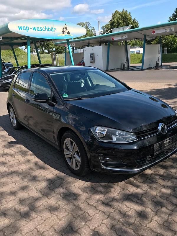 Schwarz Gebraucht 2015 VW Golf VII Limousine | 11.999 € (Fairer Preis) - Bild 1/4