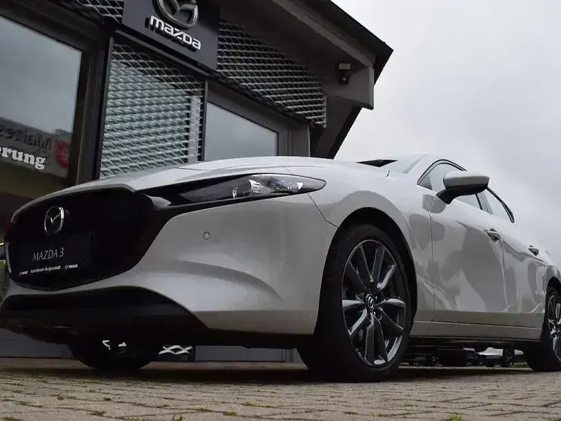 Gebraucht Mazda 3 Center-Line 140 PS (102 kW) 2025 Weiß Limousine