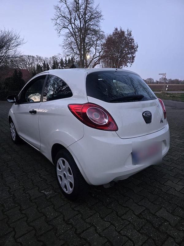 Gebraucht Ford Ka 75 PS (55 kW) 2010 Weiß Kleinwagen