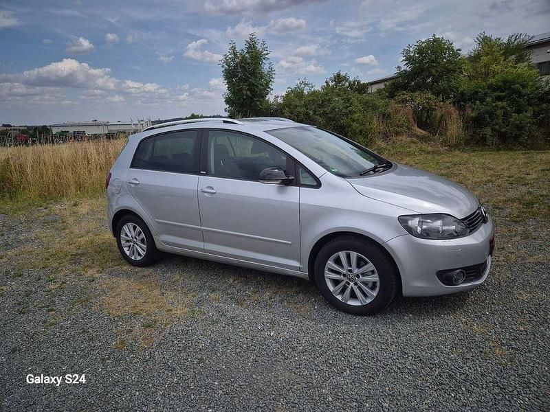 Silber Gebraucht 2011 VW Golf Plus Style Van / Kleinbus | 6.900 € (Guter Preis) - Bild 1/4