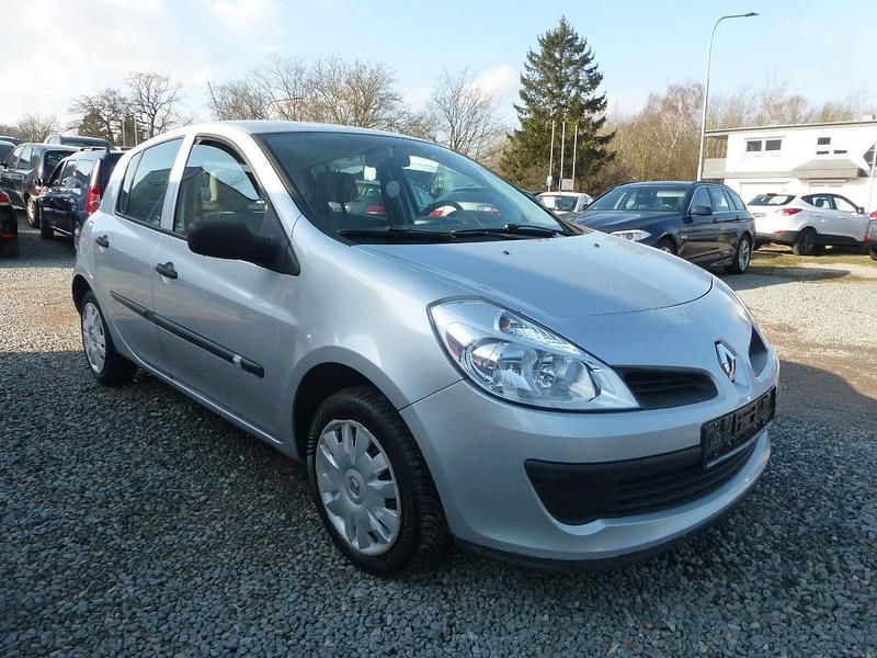 Gebraucht Renault Clio III Expression 75 PS (55 kW) 2006 Grau Kleinwagen