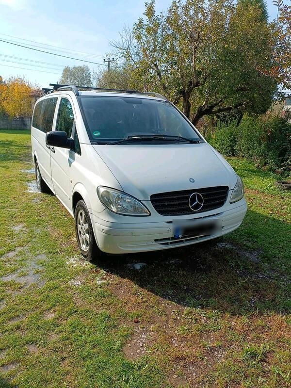 Weiß Gebraucht 2010 Mercedes Viano Van / Kleinbus | 9.500 € - Bild 1/4