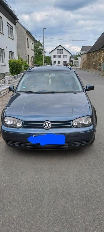 Blau Gebraucht 2006 VW Golf V Kombi | 1.250 € (Superpreis) - Bild 1/4