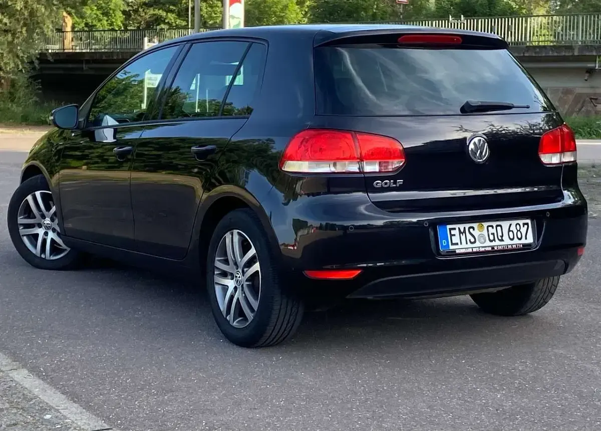 Gebraucht VW Golf VI 80 PS (58 kW) 2009 Schwarz Kleinwagen