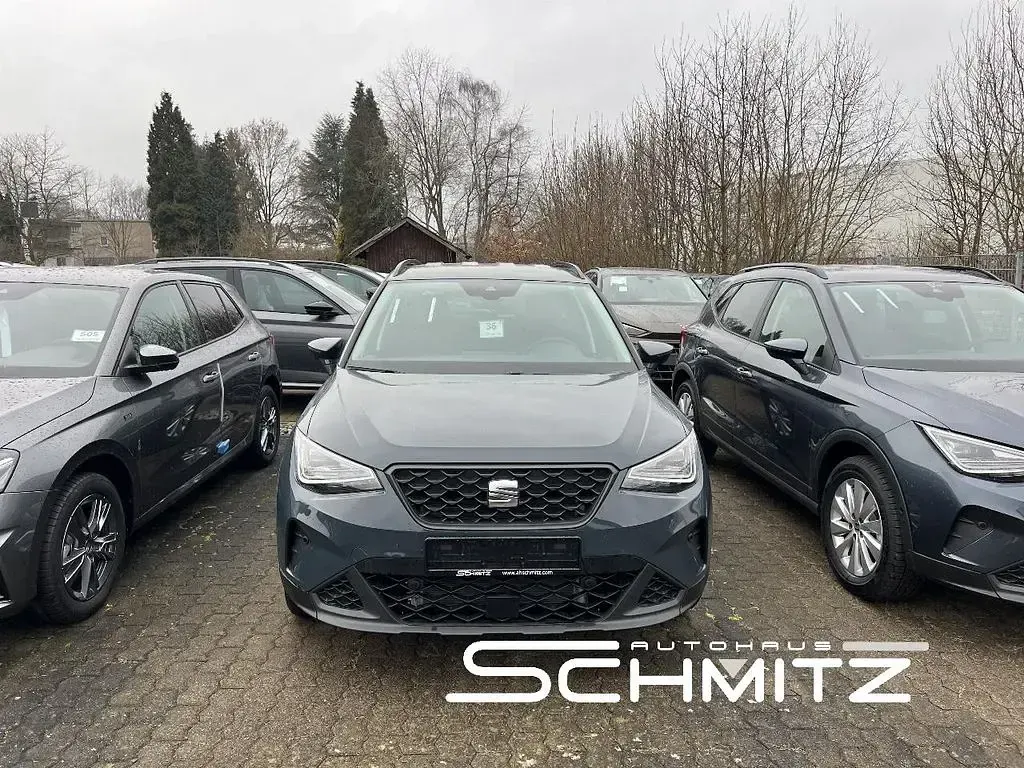 Neu Seat Arona 116 PS (85 kW) 2025 Blau SUV