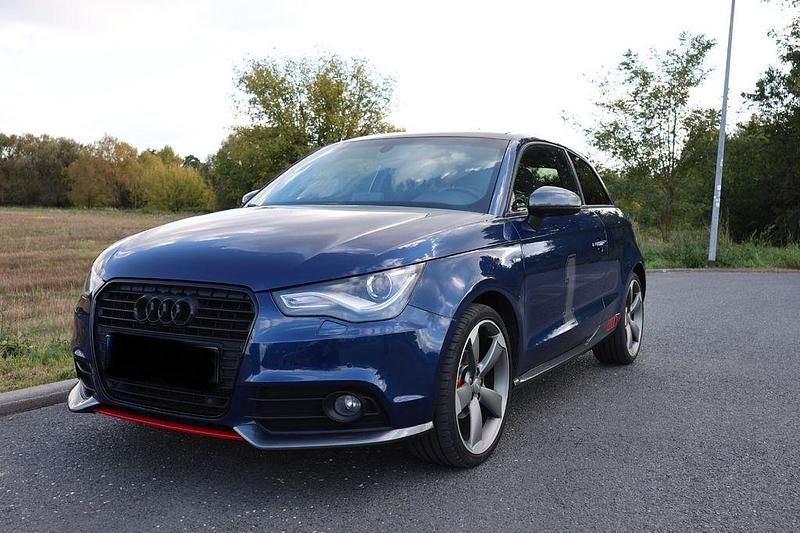 Blau Gebraucht 2012 Audi A1 Competition Kleinwagen | 10.850 € (Fairer Preis) - Bild 1/4