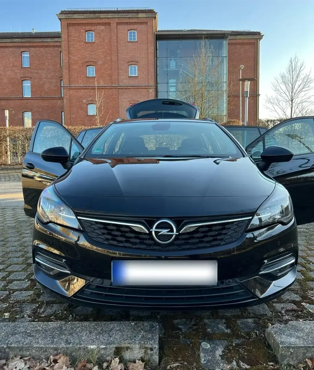 Gebraucht Opel Astra 122 PS (89 kW) 2019 Schwarz Kombi