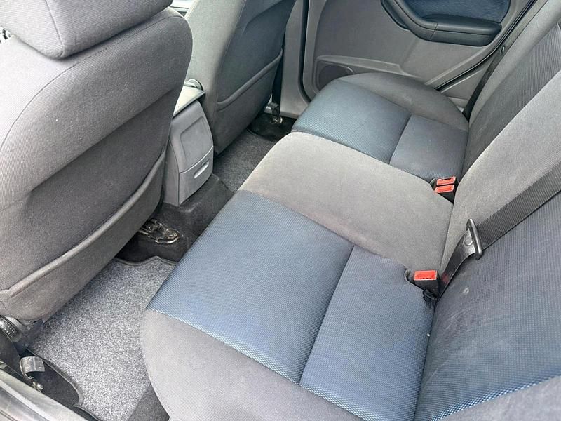 Second-hand Ford Focus 110 CP (80 kW) 2005 Argintiu Break