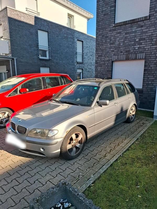 Gebraucht BMW 320 150 PS (110 kW) 2004 Silber Kombi