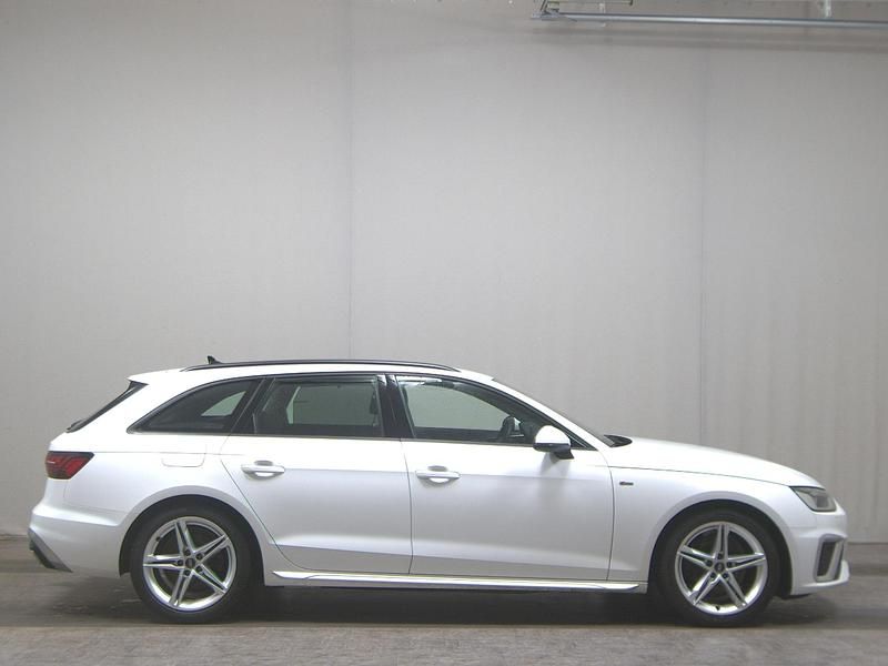 Gebraucht Audi A4 S-Line 163 PS (119 kW) 2022 Weiss Kombi