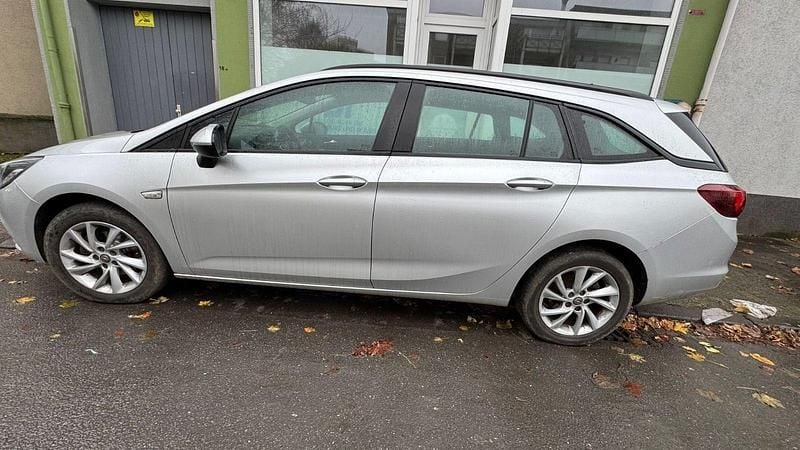 Gebraucht Opel Astra Dynamic 110 PS (80 kW) 2019 Grau Kombi