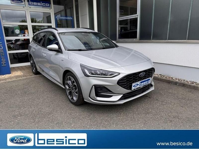 Gebraucht Ford Focus ST-Line 125 PS (91 kW) 2023 Polarsilber metallic Kombi