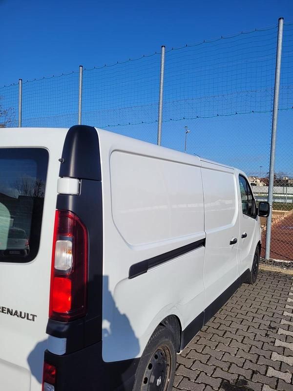 Gebraucht Renault Trafic 120 PS (88 kW) 2016 Weiß Van / Kleinbus