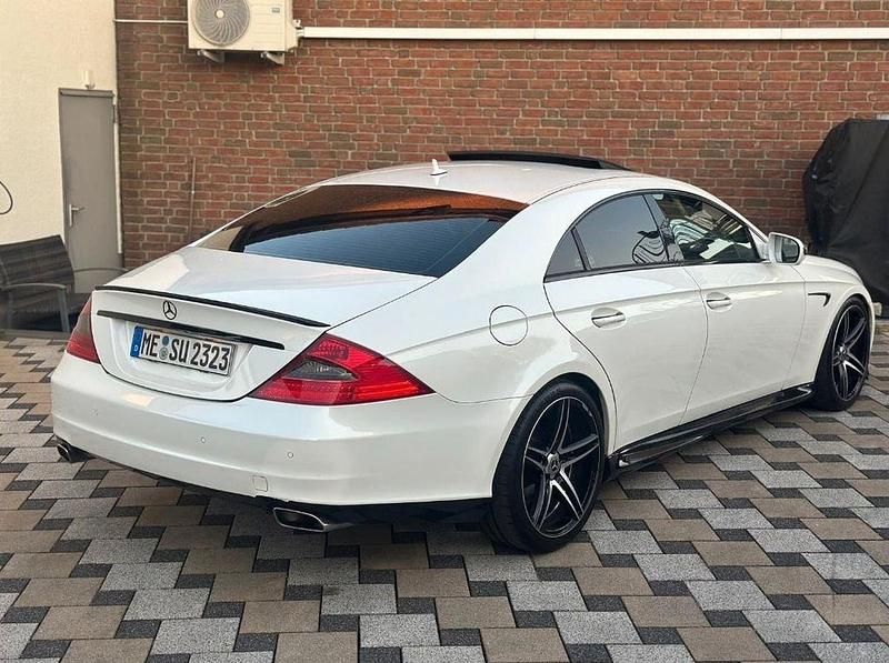 Gebraucht Mercedes CLS350 Night 292 PS (214 kW) 2008 Weiß Limousine