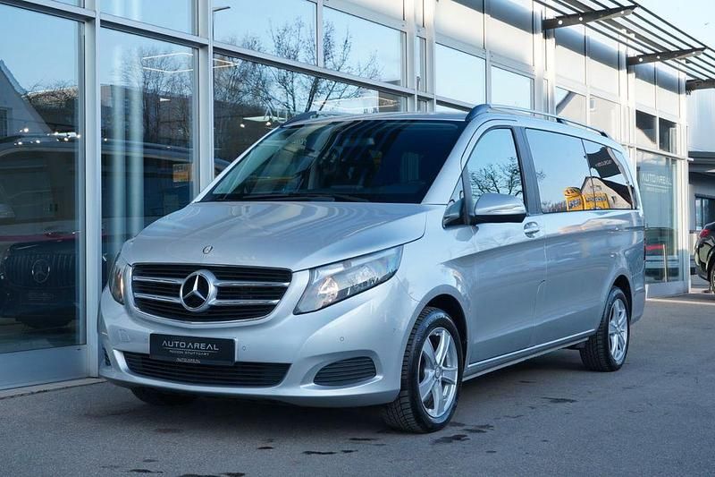 Silber Gebraucht 2015 Mercedes V250 Edition Van / Kleinbus | 26.990 € (Superpreis) - Bild 1/4