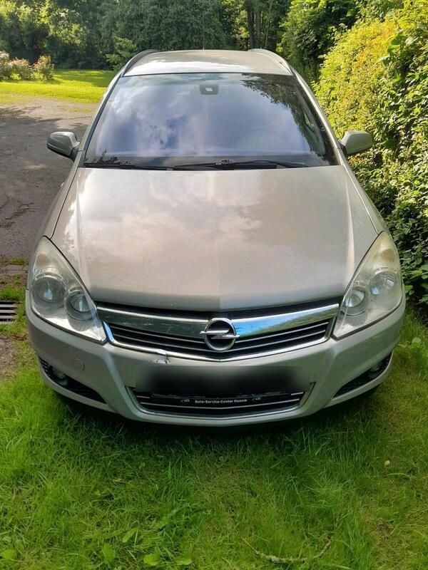 Silber Gebraucht 2008 Opel Astra Kombi | 600 € - Bild 1/4