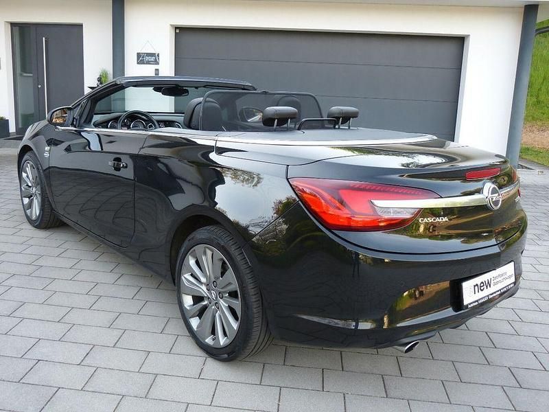 Gebraucht Opel Cascada Innovation 170 PS (125 kW) 2015 Schwarz Cabrio