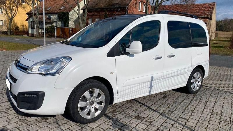 Gebraucht Citroën Berlingo 99 PS (72 kW) 2016 Weiß Van / Kleinbus