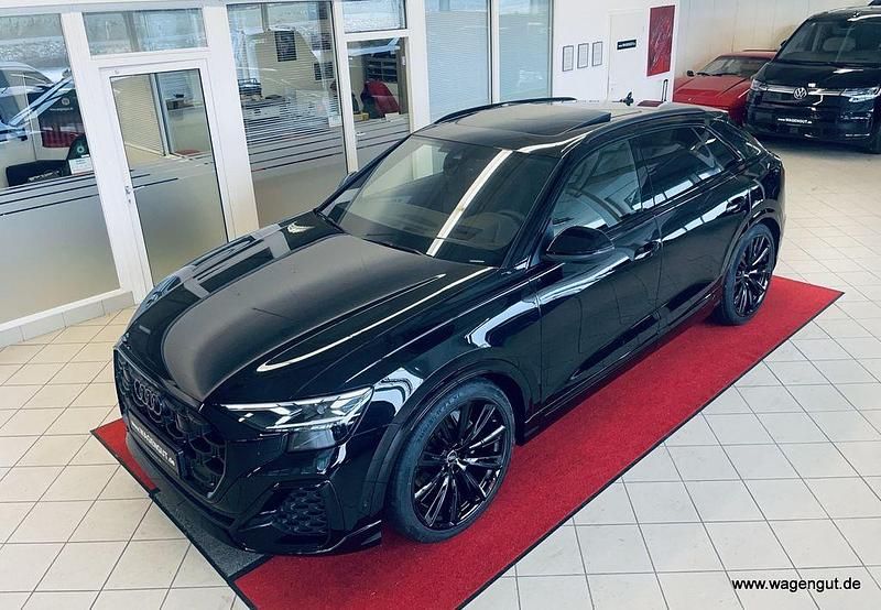Schwarz Neu 2024 Audi Q8 S-Line SUV | 88.990 € - Bild 1/4
