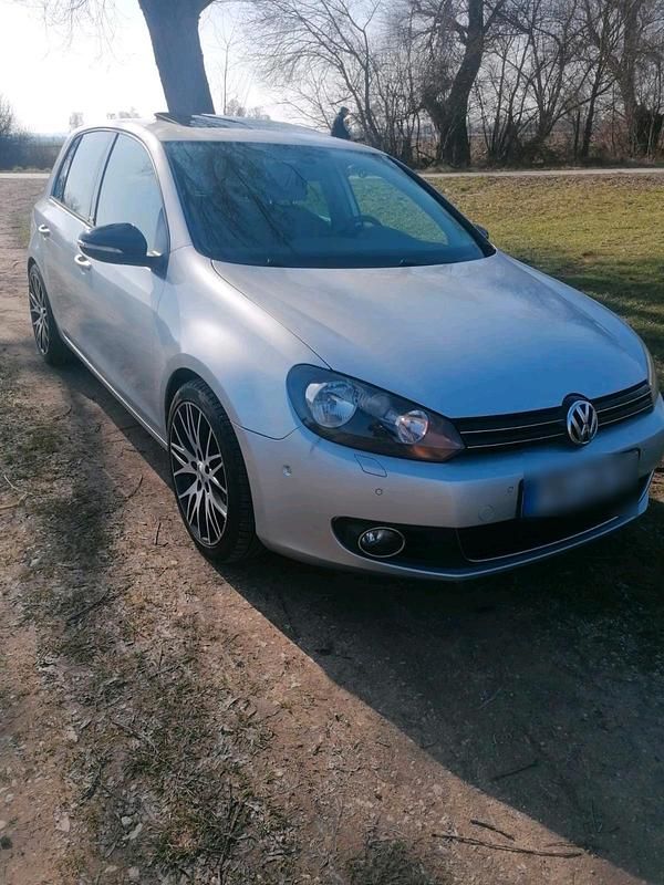 Gebraucht VW Golf VI 122 PS (89 kW) 2010 Silber Kleinwagen