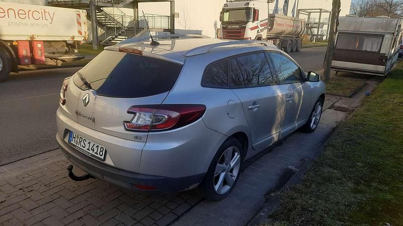 Usata Renault Mégane GrandTour Expression 110 CV (80 kW) 2012 Argento Station wagon