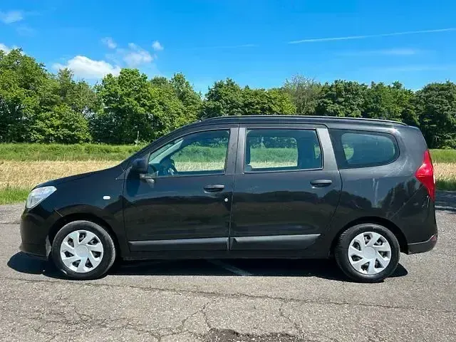 Gebraucht Dacia Lodgy Ambiance 102 PS (75 kW) 2015 Schwarz Van / Kleinbus