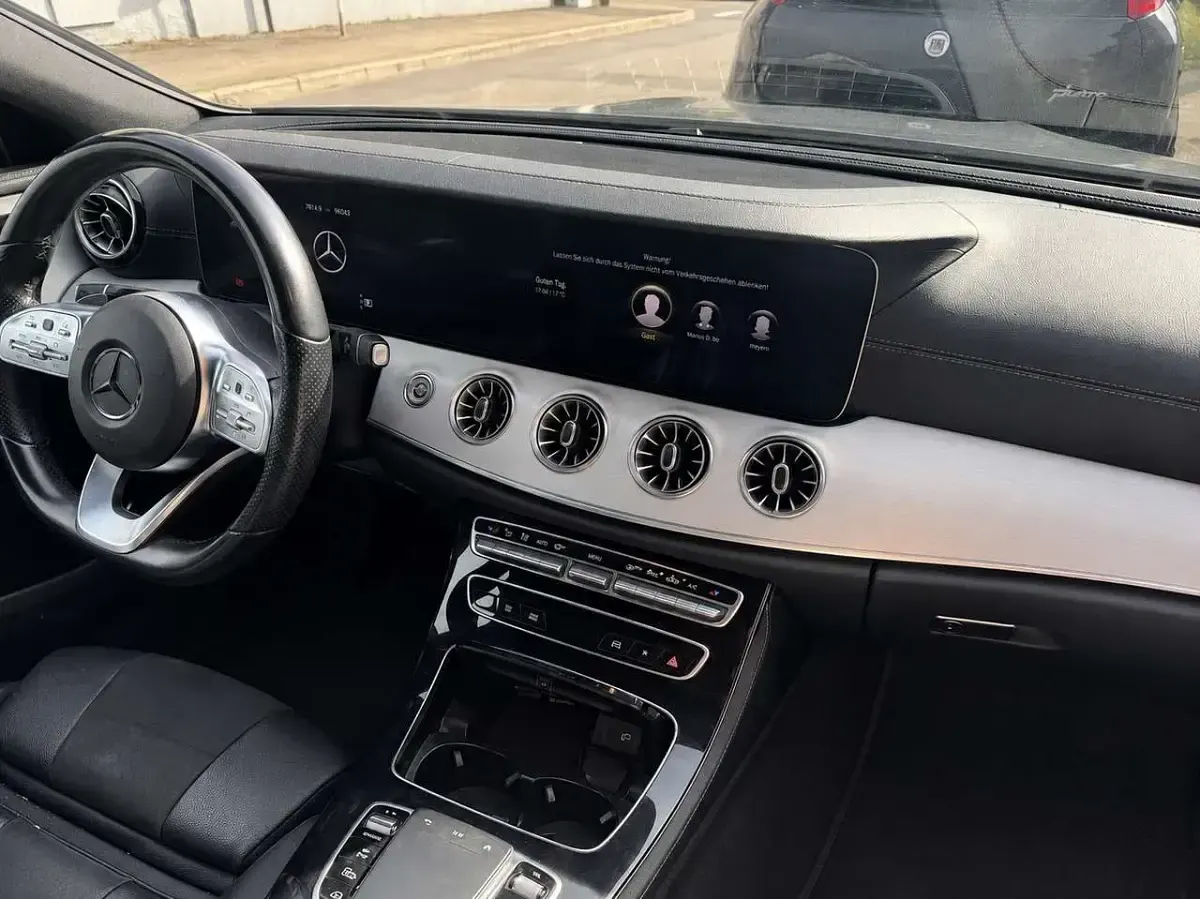 Gebraucht Mercedes CLS220 194 PS (142 kW) 2020 Grau Coupé