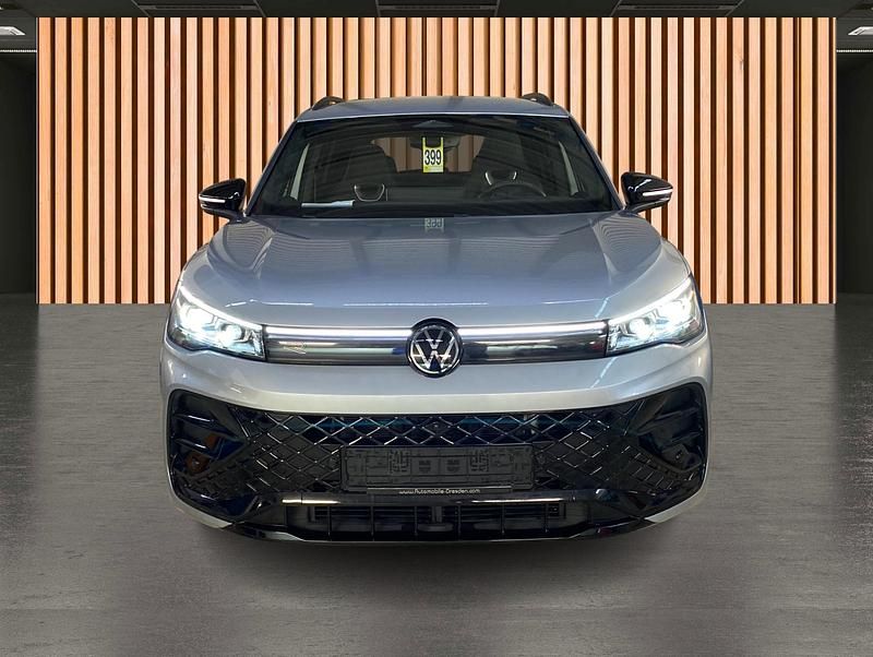 Gebraucht VW Tiguan Style 193 PS (141 kW) 2024 Oyster silver metallic SUV