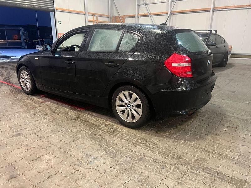 Gebraucht BMW 116 Advantage 122 PS (89 kW) 2008 Schwarz Kleinwagen