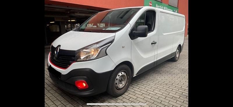 Weiß Gebraucht 2019 Renault Trafic Komfort Van | 12.500 € (Superpreis) - Bild 1/4