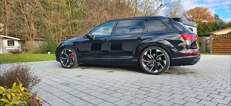 Schwarz Gebraucht 2015 Audi SQ7 Ambiente SUV | 32.900 € (Fairer Preis) - Bild 1/4
