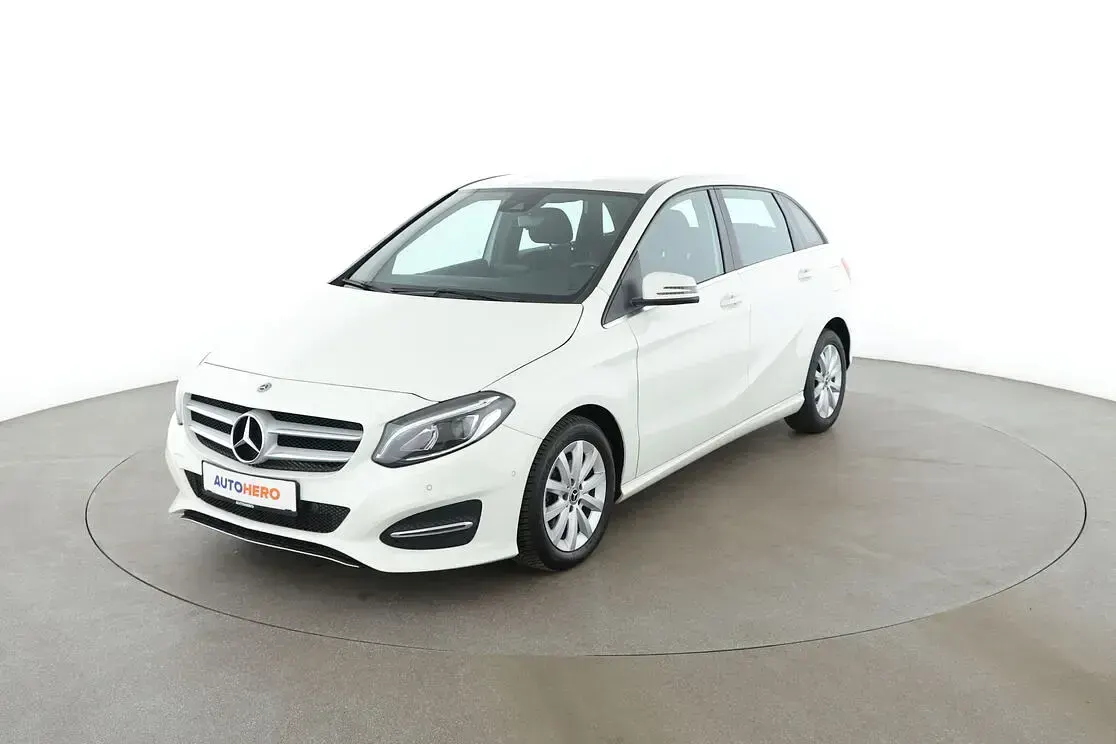Gebraucht Mercedes B180 Style 122 PS (89 kW) 2018 Kleinwagen