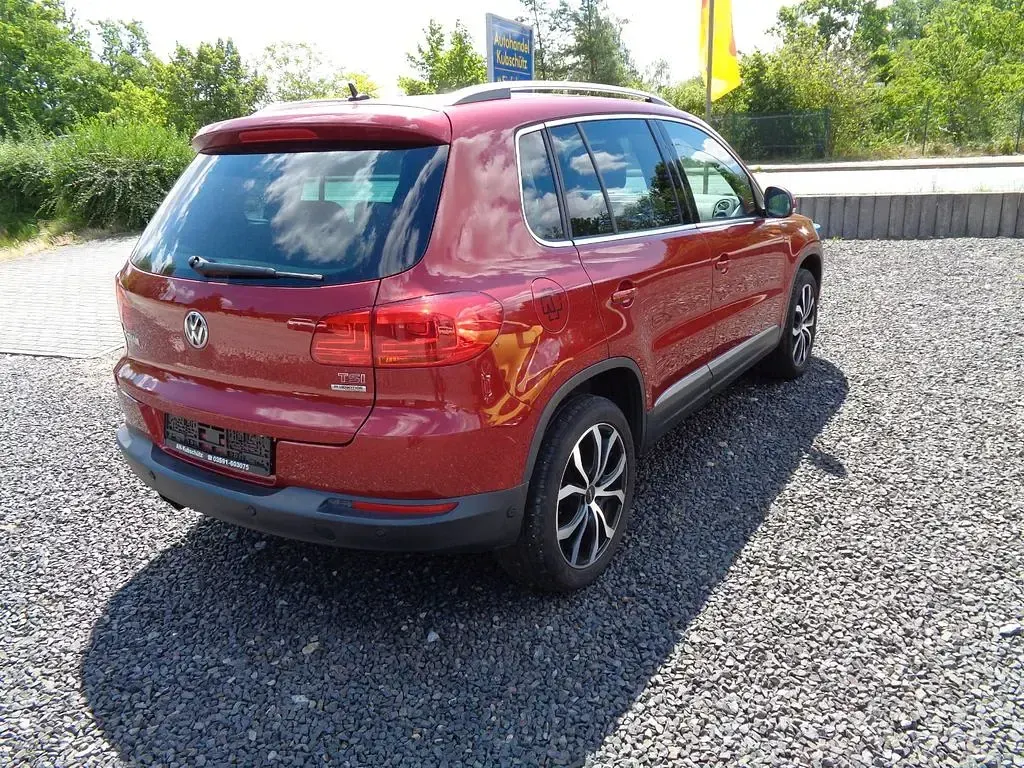 Gebraucht VW Tiguan Sport 160 PS (117 kW) 2013 Rot SUV
