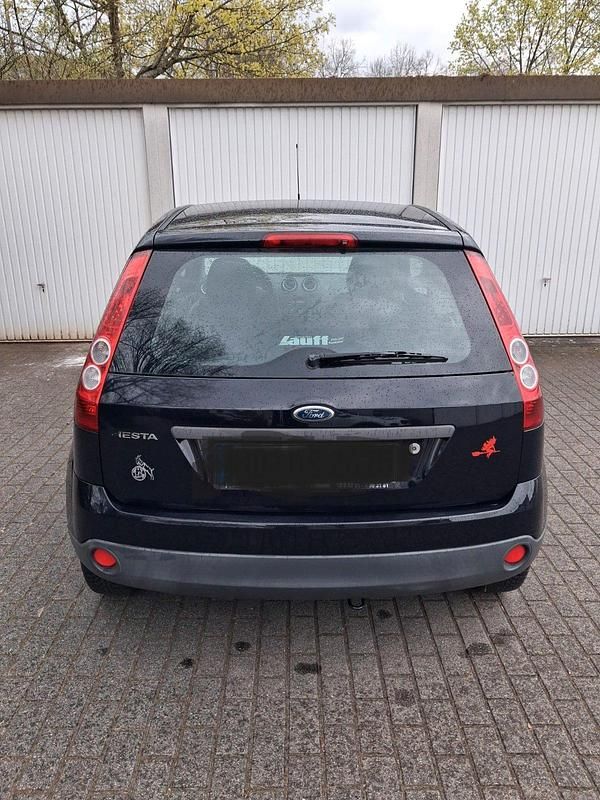Gebraucht Ford Fiesta 60 PS (44 kW) 2006 Blau Kleinwagen